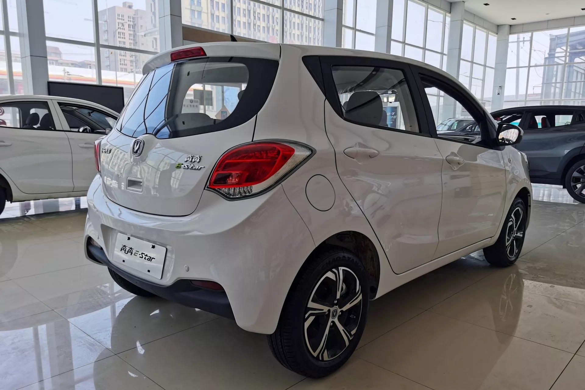 Электромобиль Changan Benben E-Star